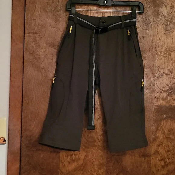 Italian Sports Design Convertible pants/shorts S tags (NWT) - Picture 1 of 16